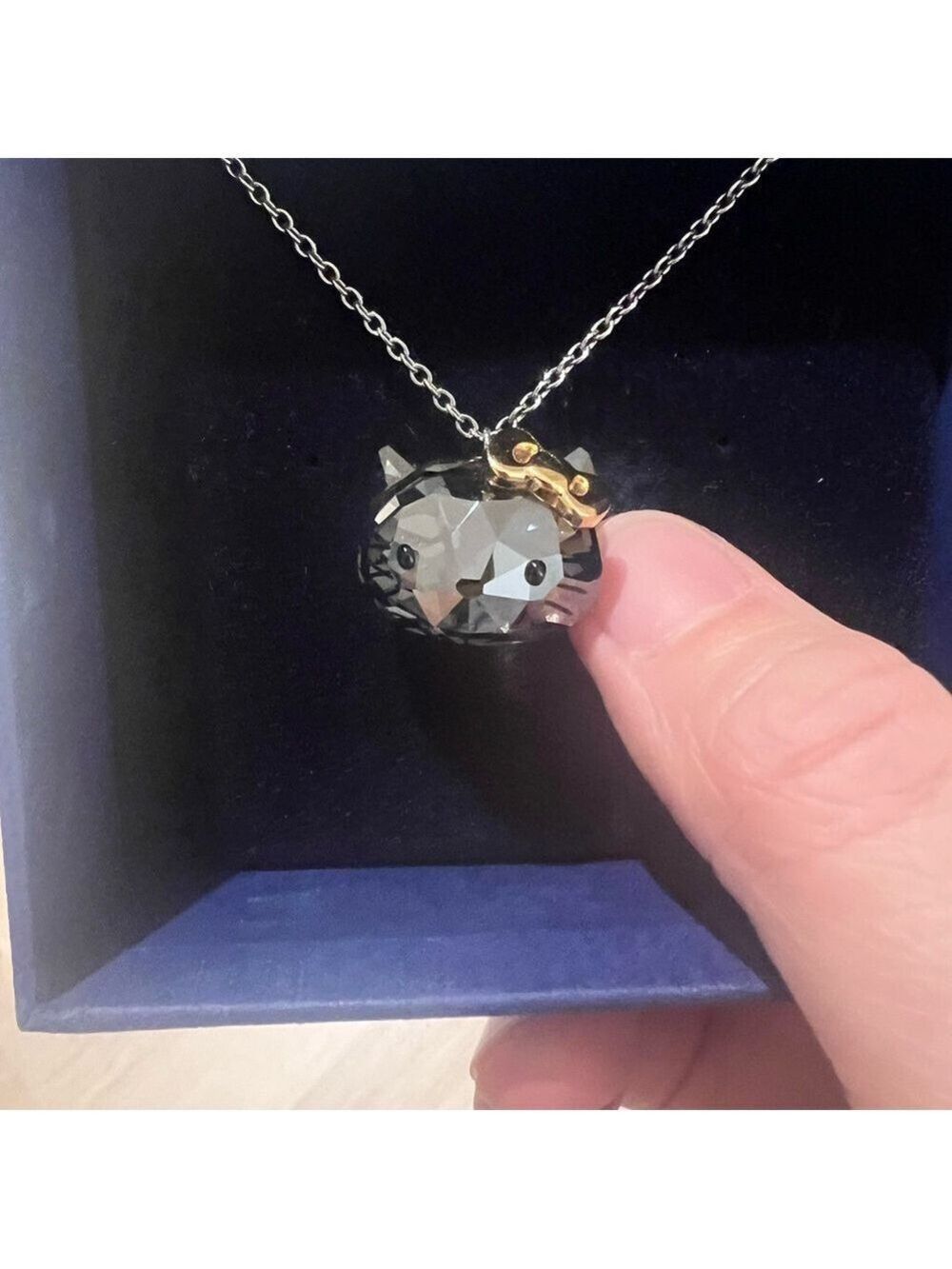Swarovski Hello Kitty Smoky Crystal Pendant Necklace w Box Warranty Card Sanrio - Picture 3 of 8